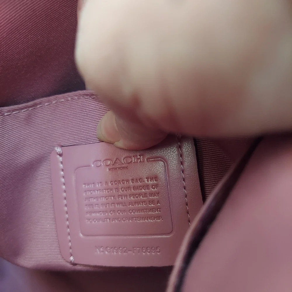 Coach Jess Hobo Rose Pink Pebbled Leather Shoulder Bag W/Gun Metal Hardware - Picture 6 of 16